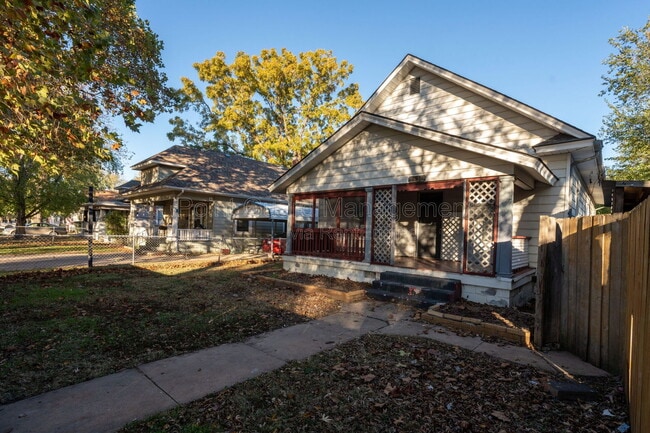 Building Photo - 1430 S Wichita St