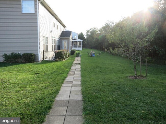 Building Photo - 8400 Hessian Hill Ct
