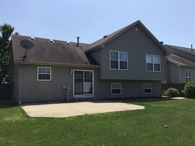 Building Photo - 4702 W Iris Ln