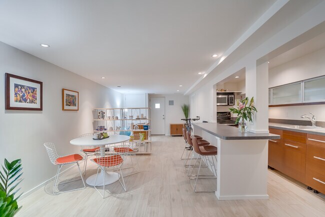 Building Photo - 2524 13th St NW