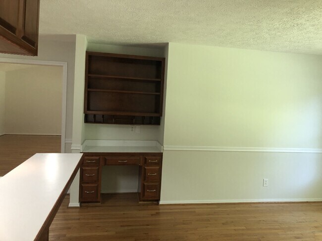 Building Photo - 3BR/2BA Home for Rent in Algood with Garage and Large Fenced Backyard