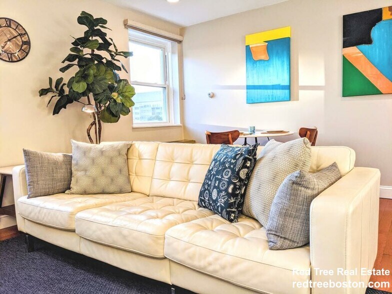 Building Photo - 27 Bowdoin St