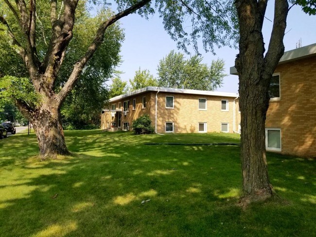 Building Photo - 13080 N 3rd Ave