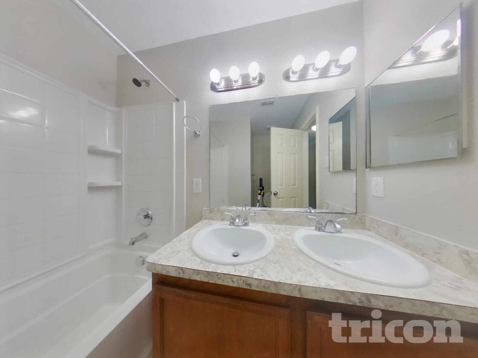 Building Photo - 3608 Clydesdale Dr