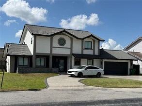 Building Photo - 6951 W Wedgewood Ave