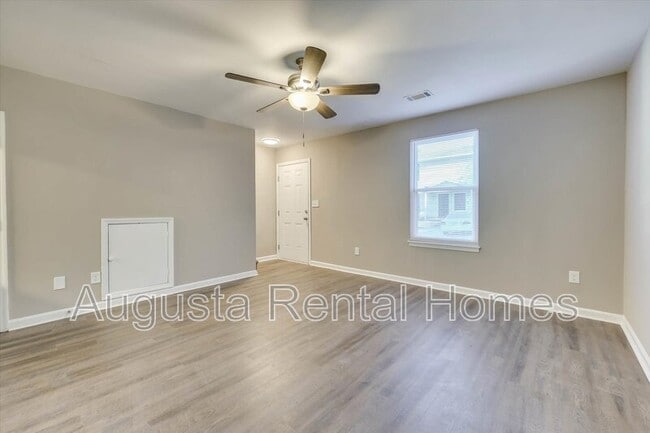 Building Photo - 308 W Buena Vista Ave