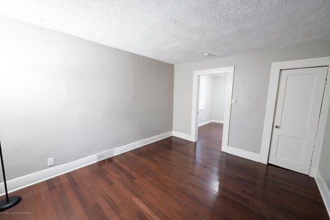 Building Photo - 820 Comfort St