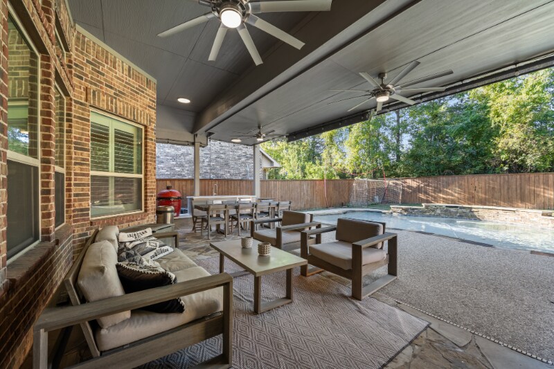 Building Photo - 27 Fury Ranch Pl