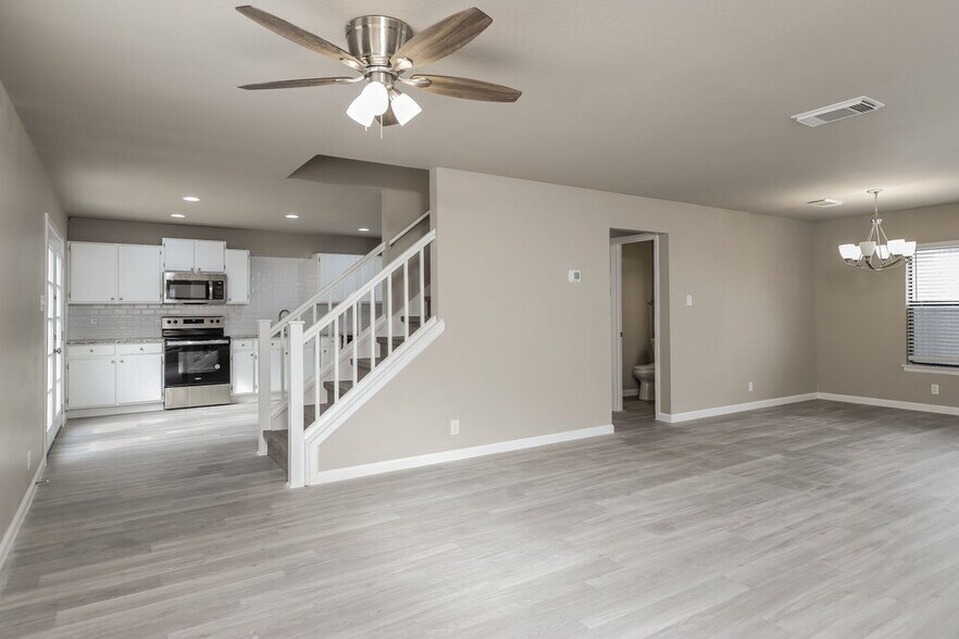 Building Photo - 10478 Tippecanoe