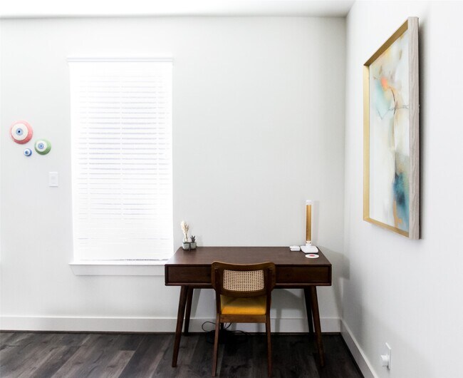 Building Photo - 5203 Burress Springs Ln