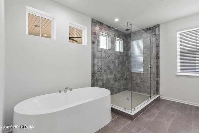 Building Photo - 475 Marquesa Cir