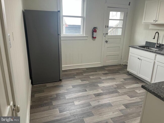 Building Photo - 38 S Main St