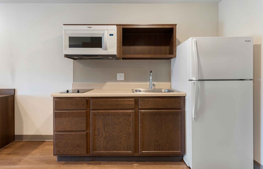 Building Photo - Furnished Studio-Minneapolis - Airport - M...