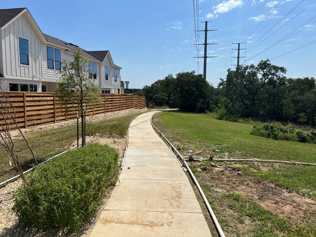 Building Photo - 13636 Giovannis Garden