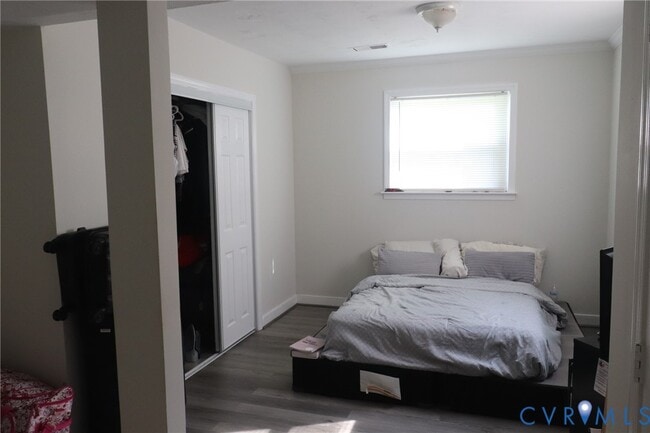 Building Photo - 9500 Minna Dr