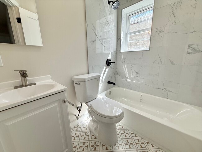 Building Photo - 1729 LeCount St