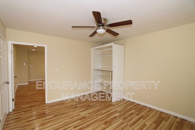 Building Photo - 3842 Otis Dr