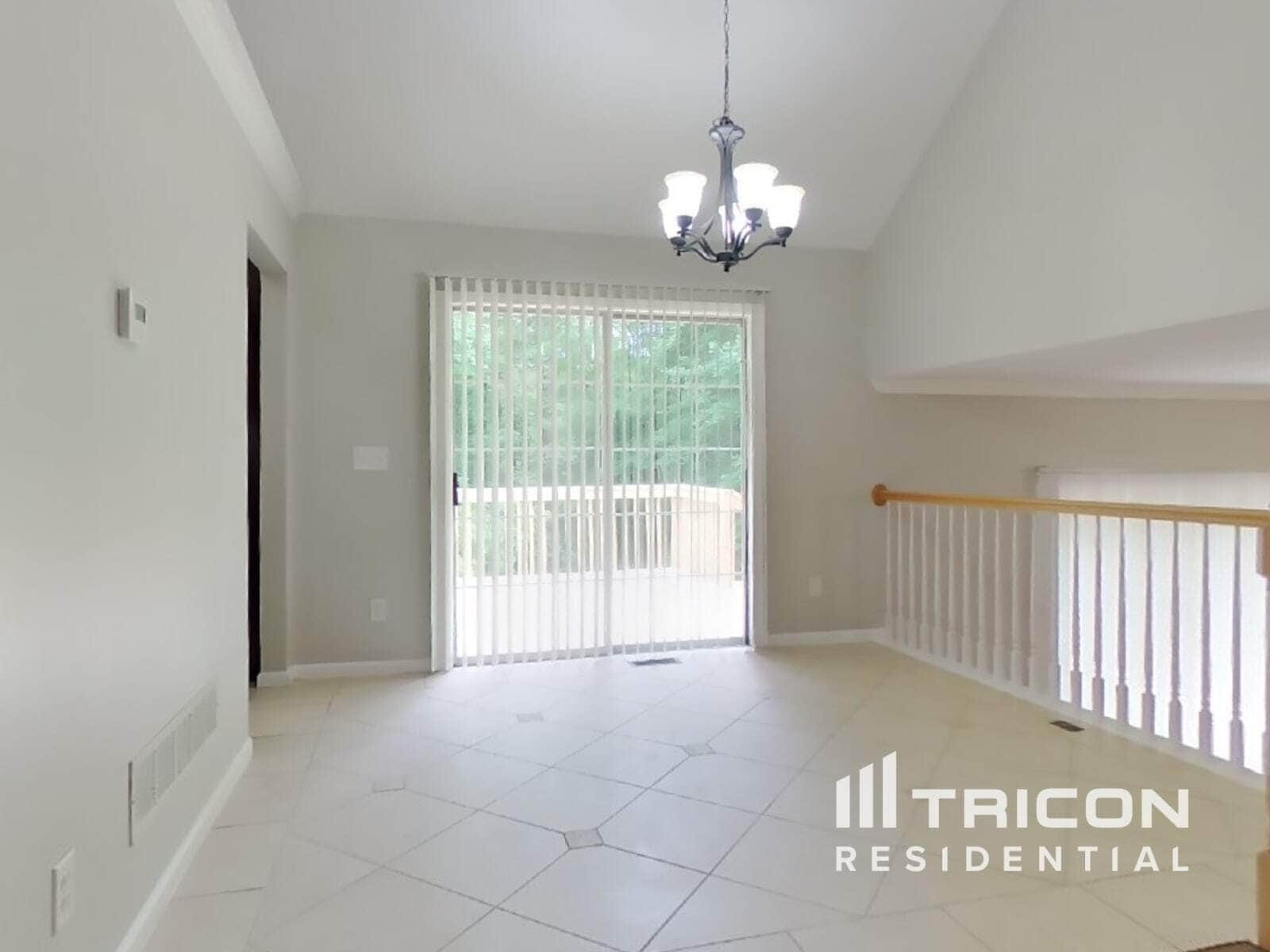 Building Photo - 3698 Autumn View Dr