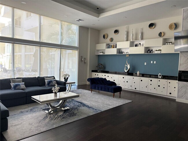 Building Photo - 18800 NE 29th Ave