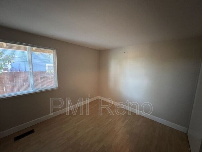 Building Photo - 1400 Canyon Creek Rd