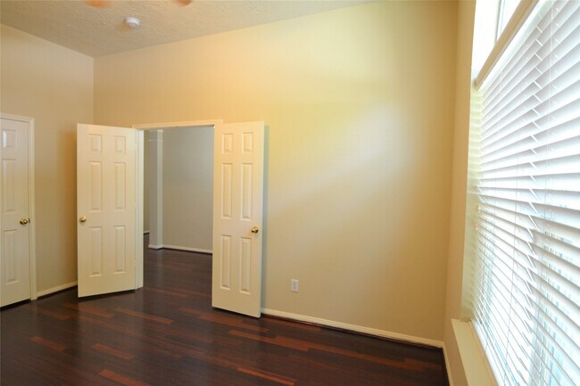 Building Photo - 1514 Coyote Hills Ln