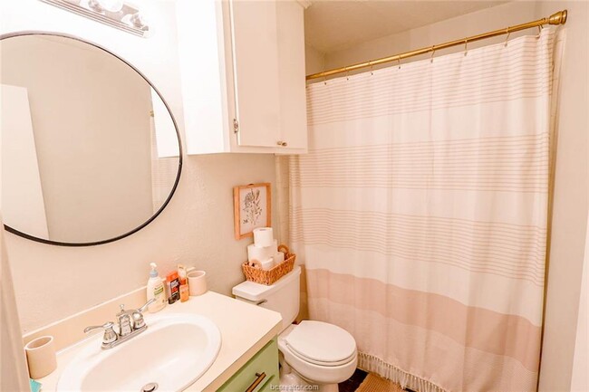 Building Photo - 619 San Benito Ct