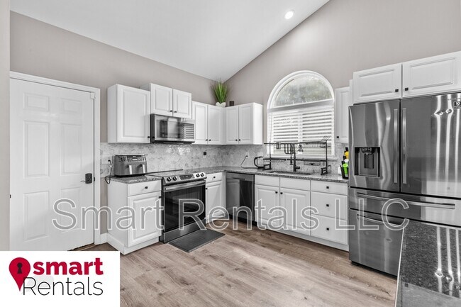 Building Photo - 944 Wellesley Pl Dr