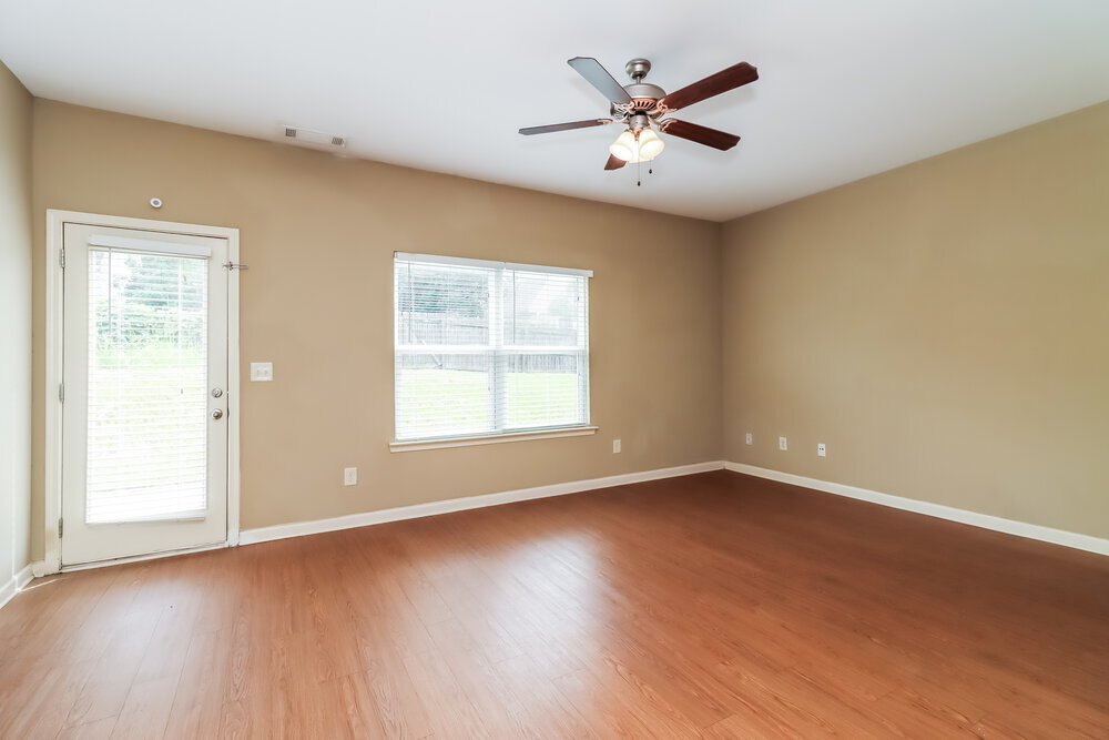 Building Photo - 442 Highland Falls Dr