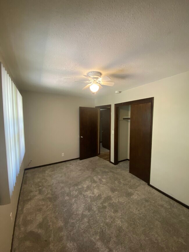 Building Photo - 3107 N 95th St