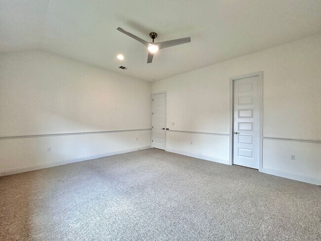 Building Photo - Welcome to Caliterra – Hill Country Luxury...