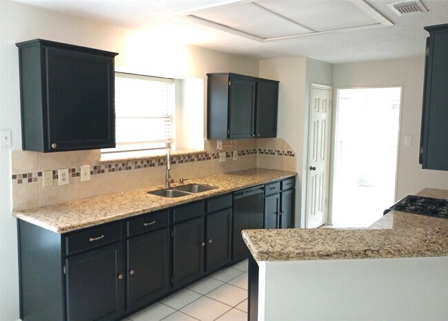 Building Photo - 16355 Flint Run Way