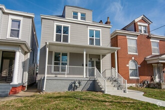 Building Photo - 2933 S 3rd St