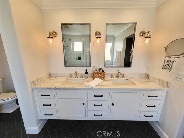 Building Photo - 6206 E Cliffway Dr