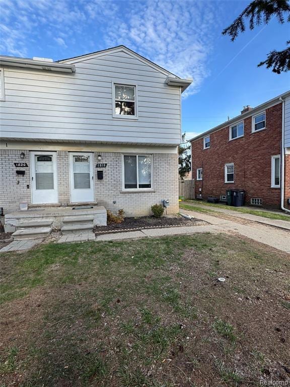 Building Photo - 1818 N Center St