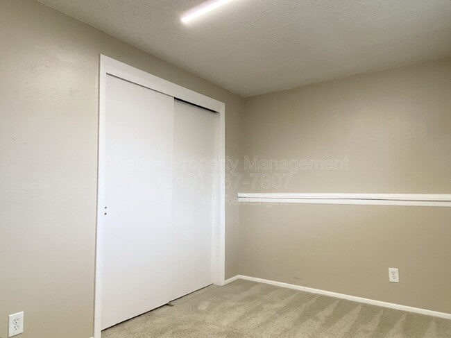 Building Photo - 6087 Del Rey Dr