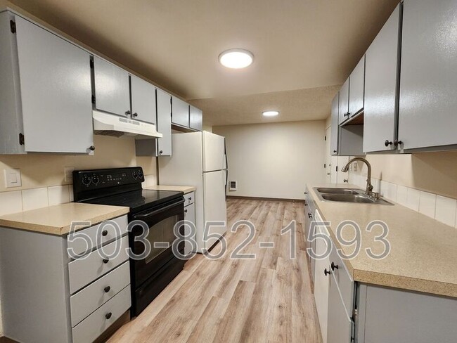 Building Photo - 1829 NE 23rd Ct