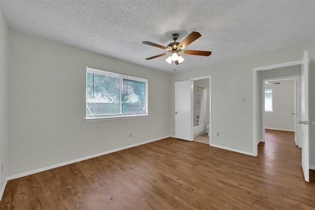 Building Photo - 23522 Pebworth Pl