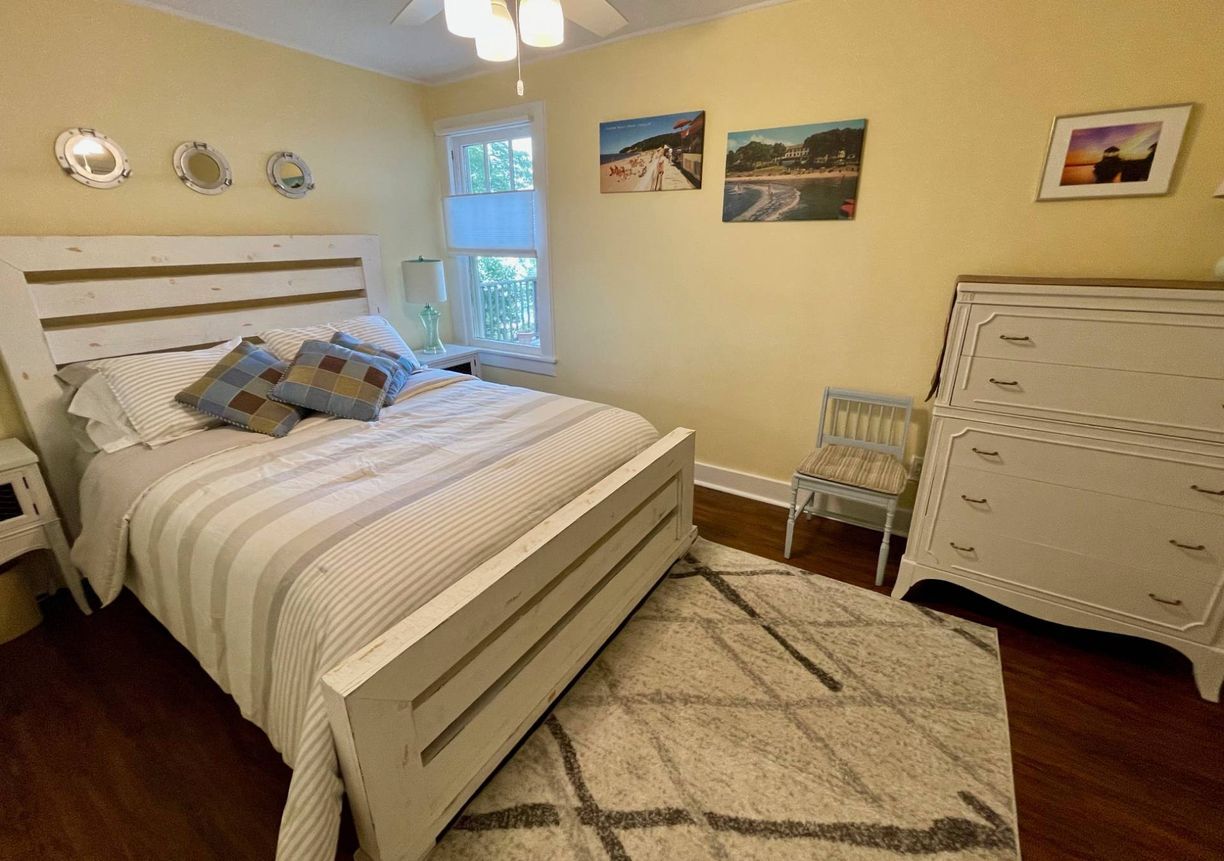 Building Photo - 91 Shore Rd