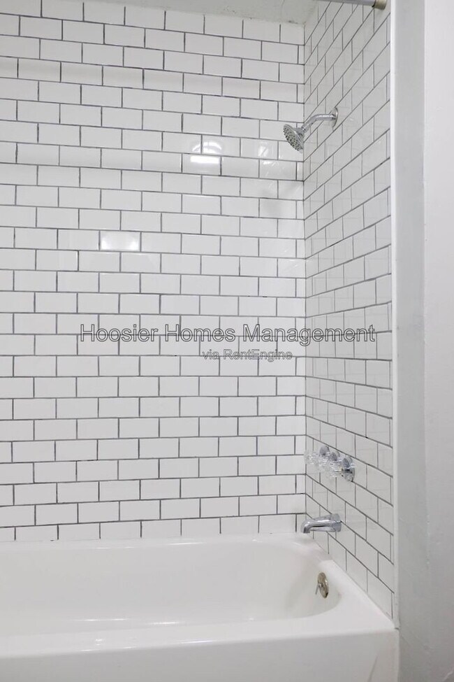Building Photo - 2035 E 43rd St