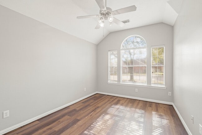 Building Photo - 18418 Kenmark Ln