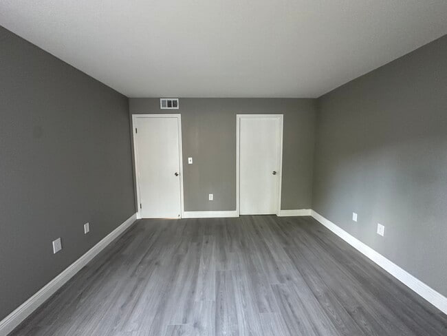 Building Photo - 2662 NW 33rd St