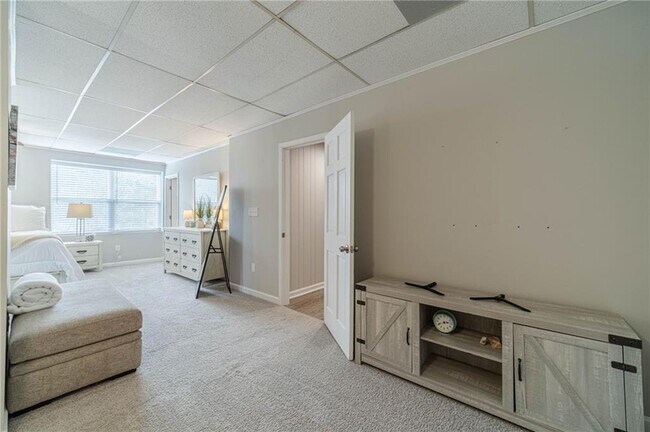 Building Photo - 691 Harbor Cove