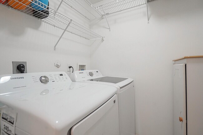 Building Photo - 5062 Toscana Trail