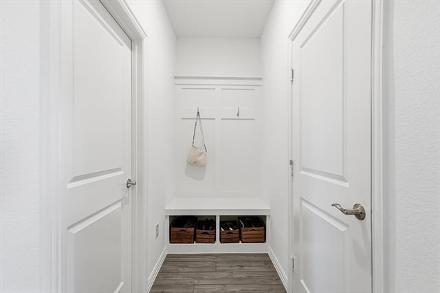 Building Photo - 1008 Elijah Dr