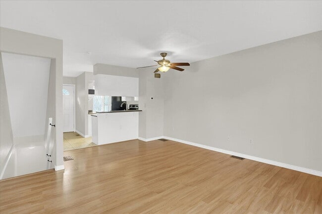 Building Photo - 2635 E Nichols Cir