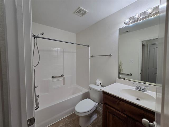 Building Photo - 124 Bridlewood St