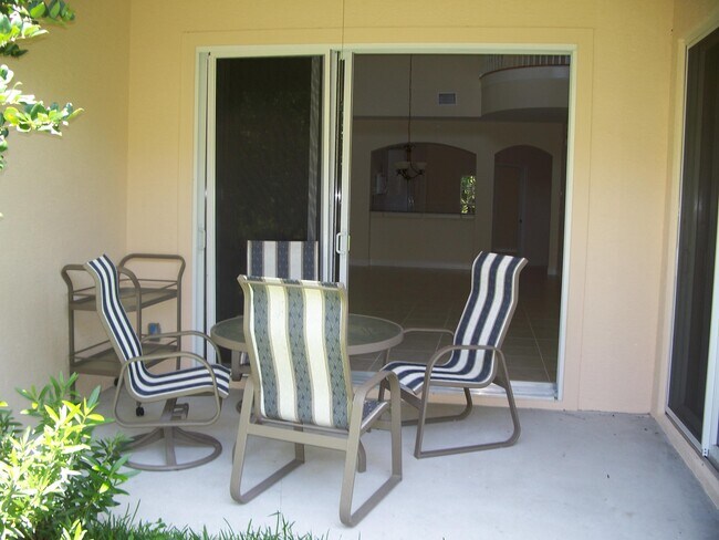 Building Photo - 1645 Baseline Ln