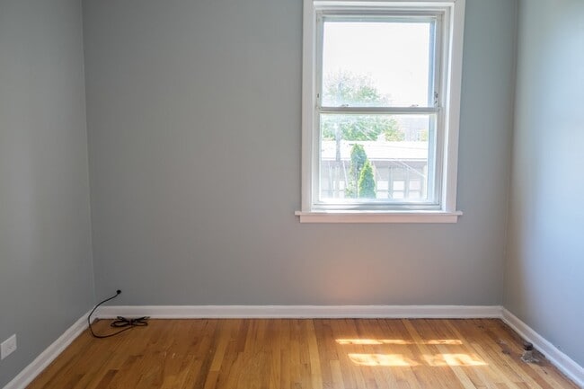 Building Photo - 5445 W 64th St