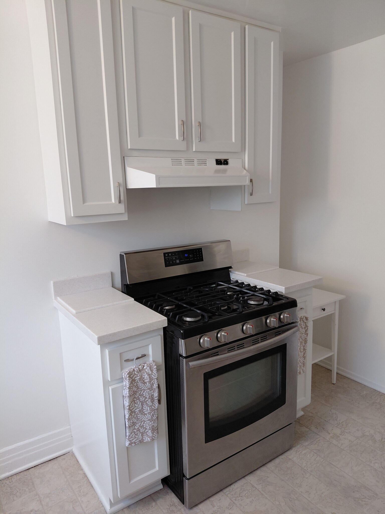 Building Photo - 2627 Buckingham Rd