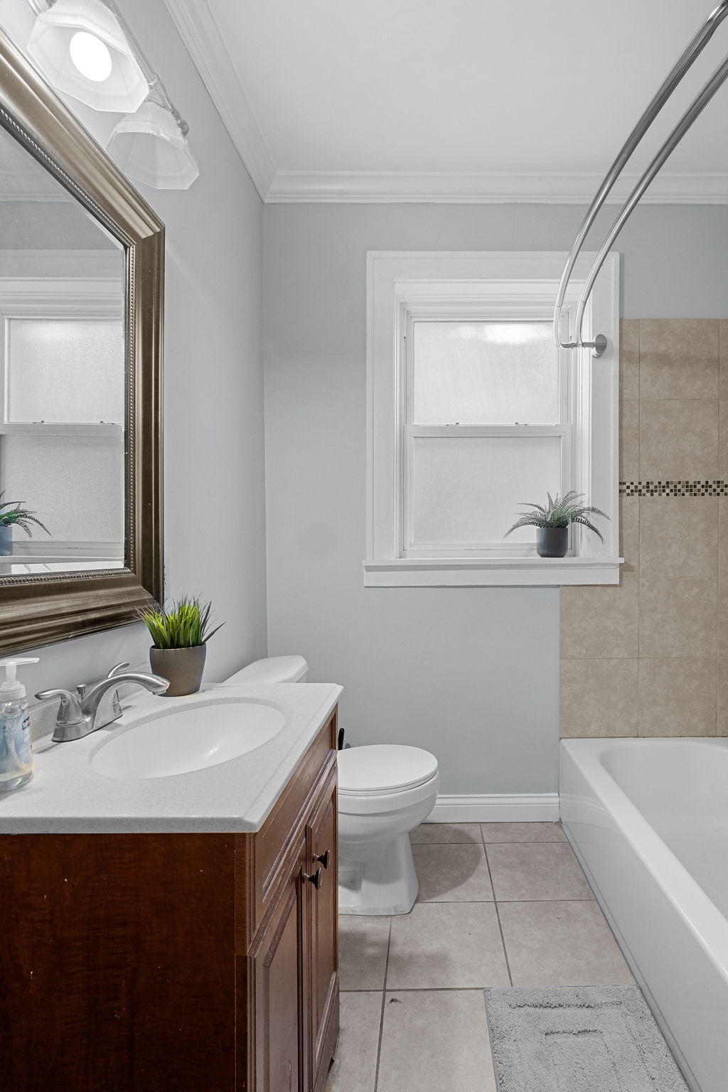 Building Photo - 7055 Dartmouth Ave